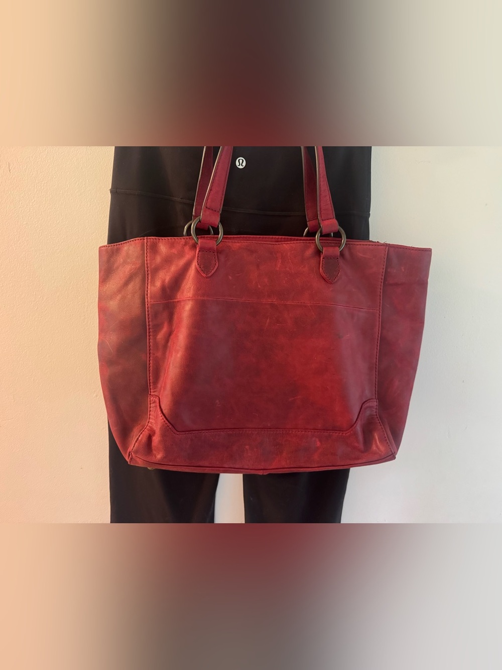 NWT Frye Red Leather Tote Bag - Stylish Everyday Shoulder Bag - Picture 4 of 6